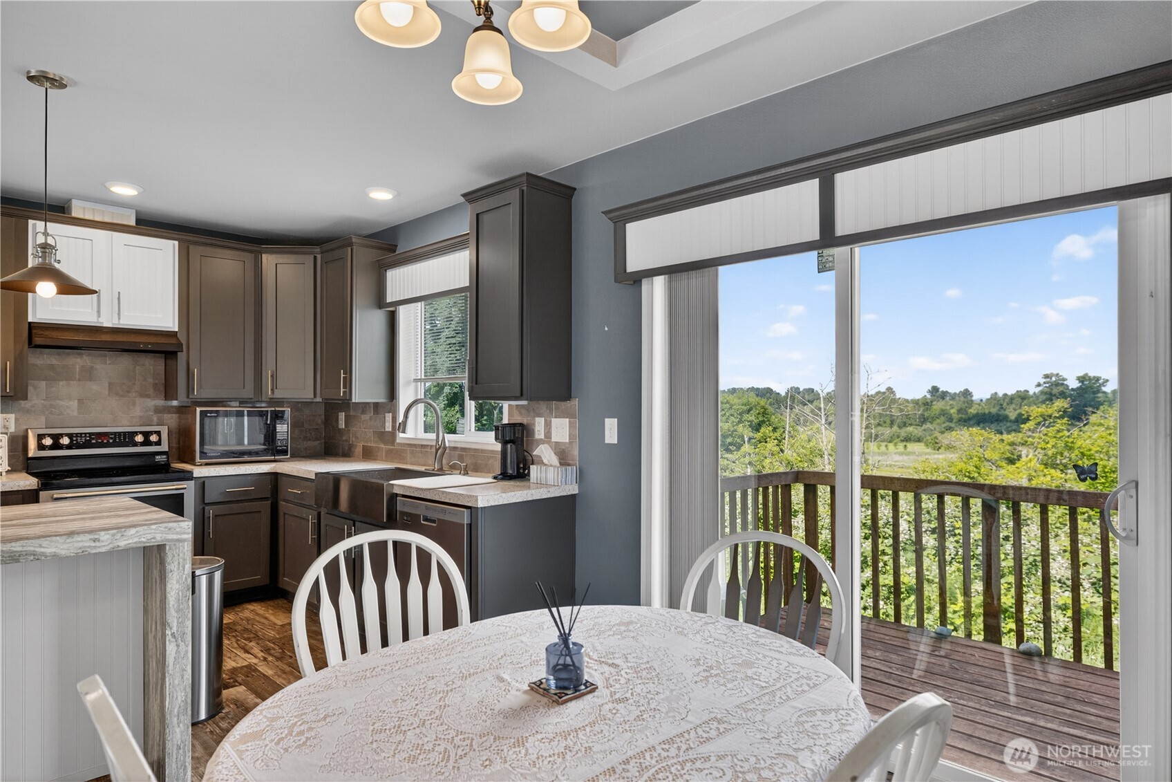 3973 Francis Road Mount Vernon, WA 98273 - Photo 5 of 35