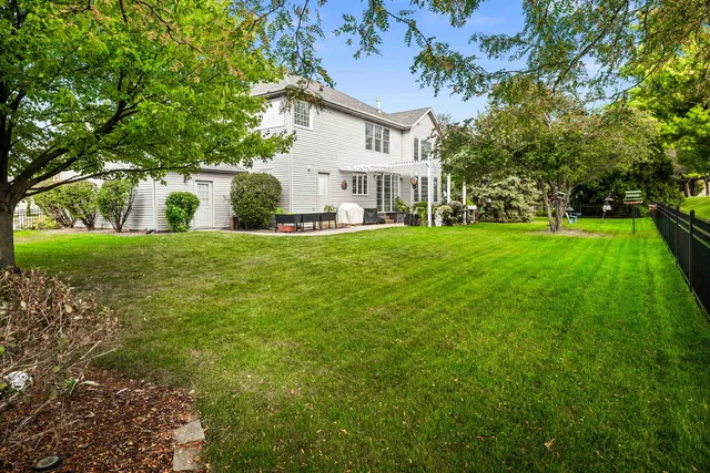 $645,000 | 3 Strawberry Road, Bloomington, IL 61704