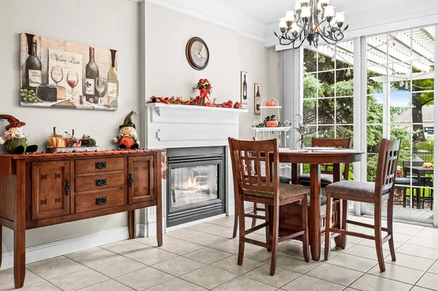 $645,000 | 3 Strawberry Road, Bloomington, IL 61704