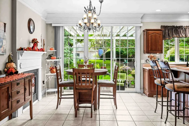 $645,000 | 3 Strawberry Road, Bloomington, IL 61704