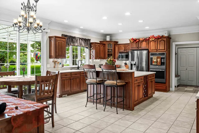 $645,000 | 3 Strawberry Road, Bloomington, IL 61704