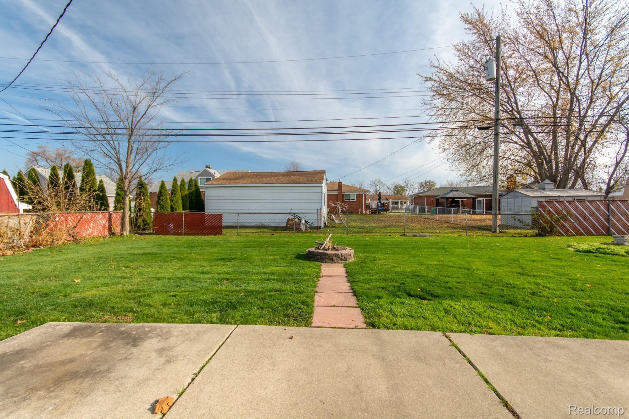 15125 Reeck Road Southgate, MI 48195 - Photo 28 of 28 DSC_4216.jpg