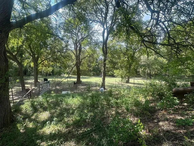 $229,900 | 345 Hopper Road, Whitewright, TX 75491