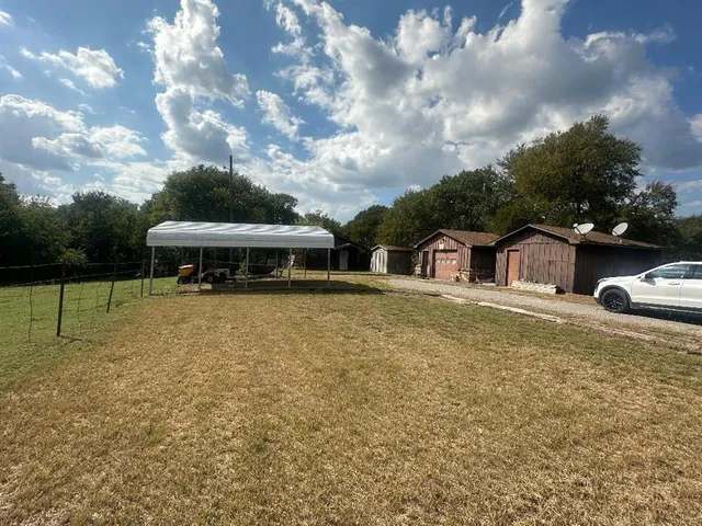 $229,900 | 345 Hopper Road, Whitewright, TX 75491
