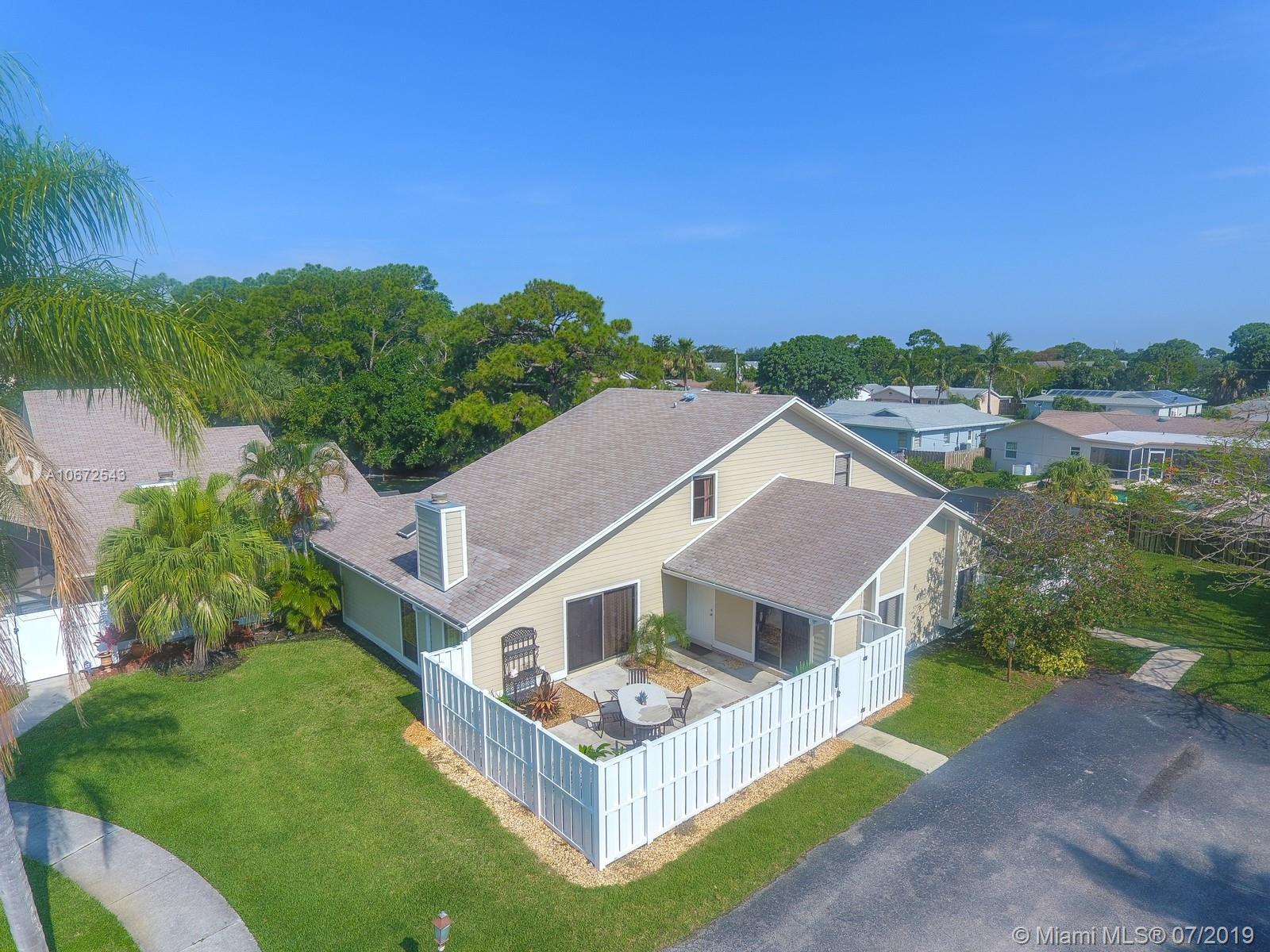 103 Summerwinds Lane Jupiter, FL 33458 - Photo 2 of 56