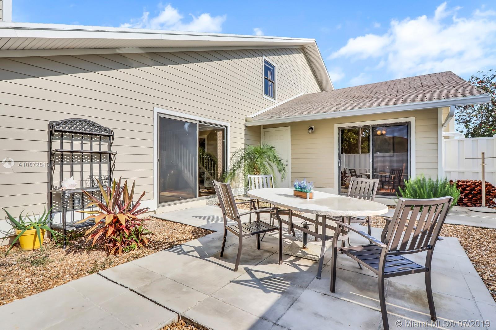 103 Summerwinds Lane Jupiter, FL 33458 - Photo 8 of 56