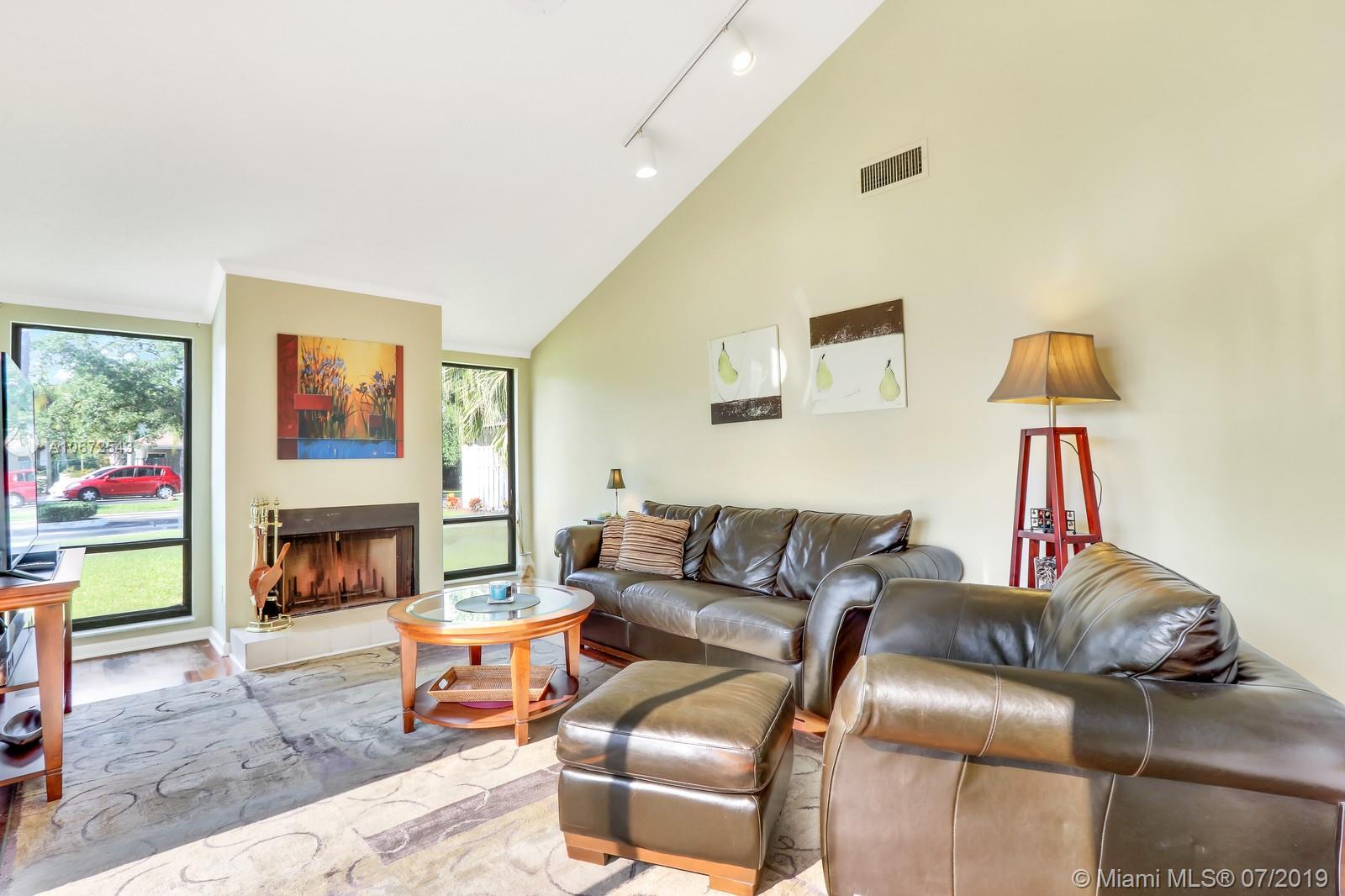 103 Summerwinds Lane Jupiter, FL 33458 - Photo 10 of 56