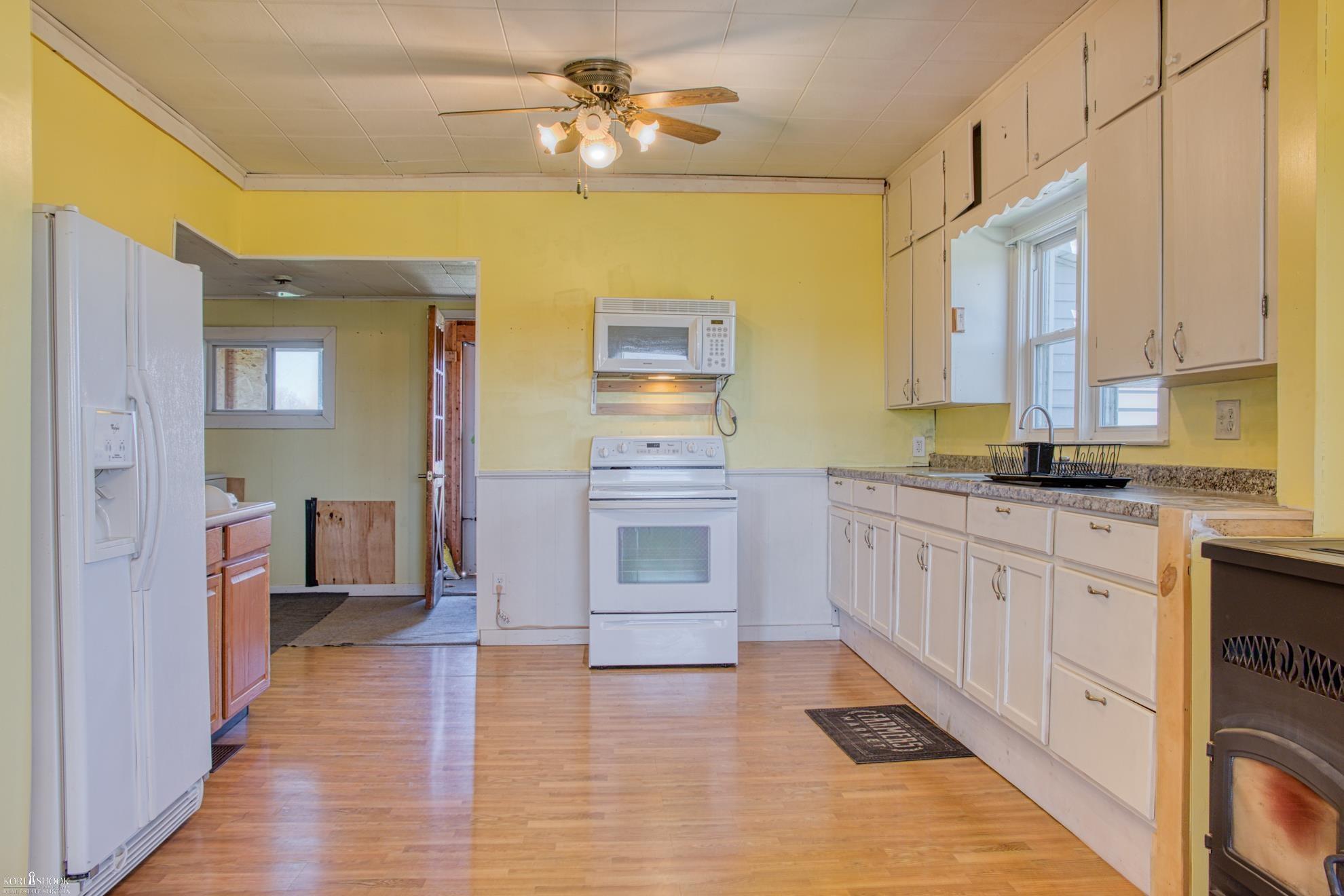 457 East Britton Road Morrice, MI 48857 - Photo 2 of 31 50138948-c2a57cc6-0898-4ab1-940b-135c98a9d8cf.JPG