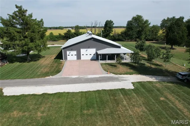 $340,000 | 501 Jefferson Street, Carrollton, IL 62016