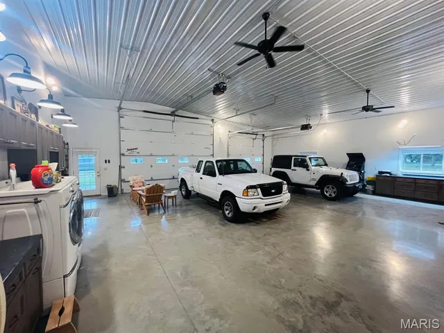 $340,000 | 501 Jefferson Street, Carrollton, IL 62016