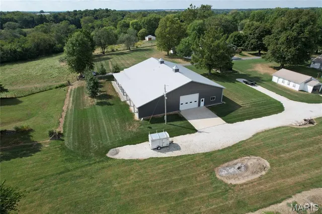 $340,000 | 501 Jefferson Street, Carrollton, IL 62016