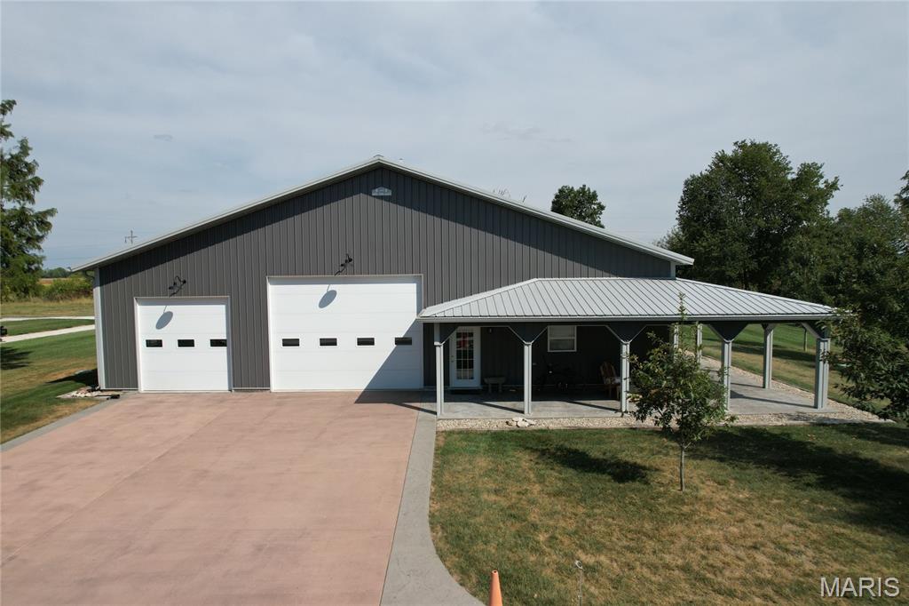 501 Jefferson Street Carrollton, IL 62016 - Photo 9 of 48