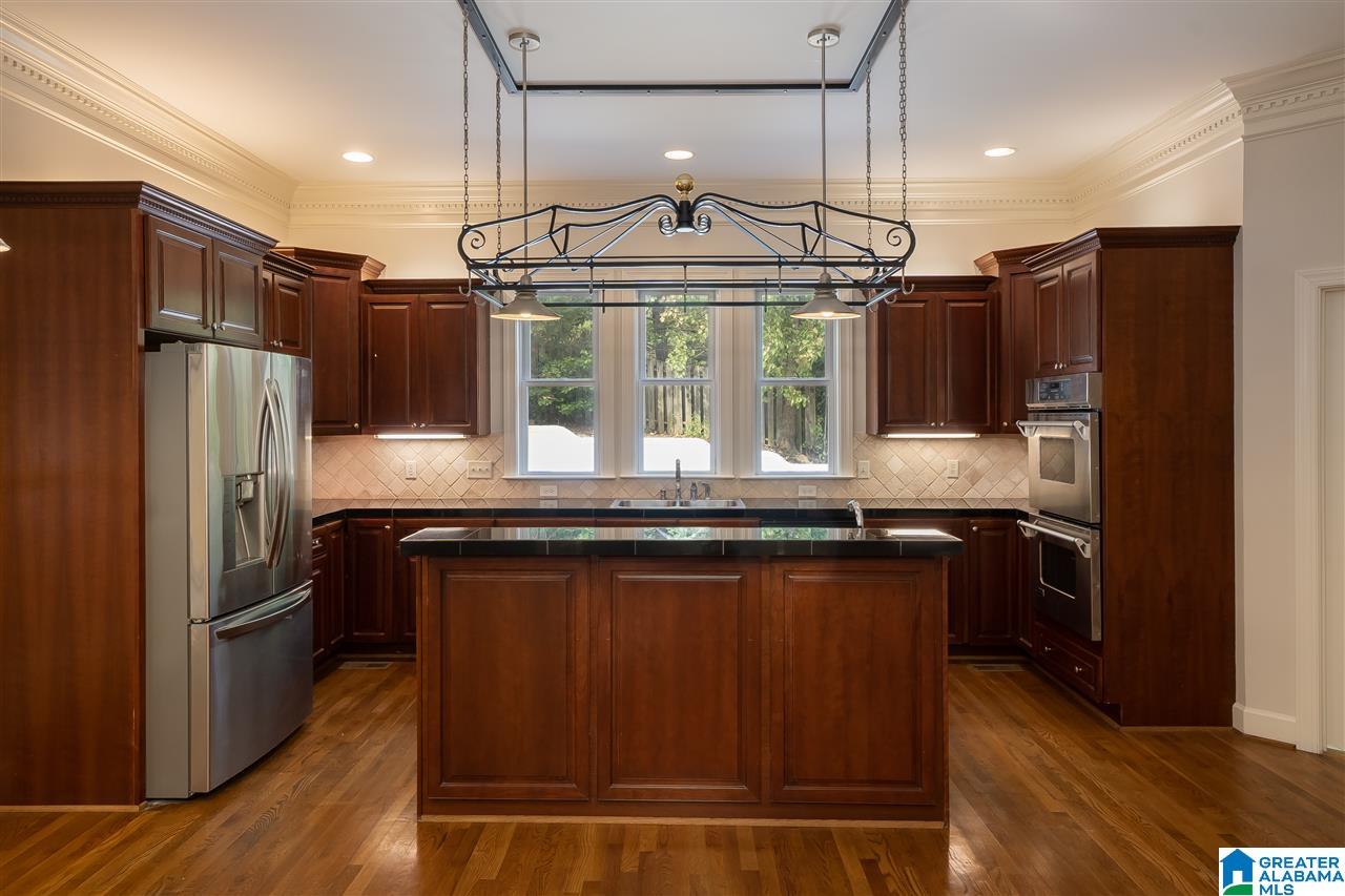 2408 Meadow Ridge Road Birmingham, AL 35242 - Photo 14 of 44