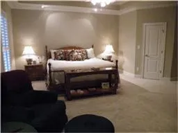 $4,500 | 1044 Memorial Village Drive, Houston, TX 77024