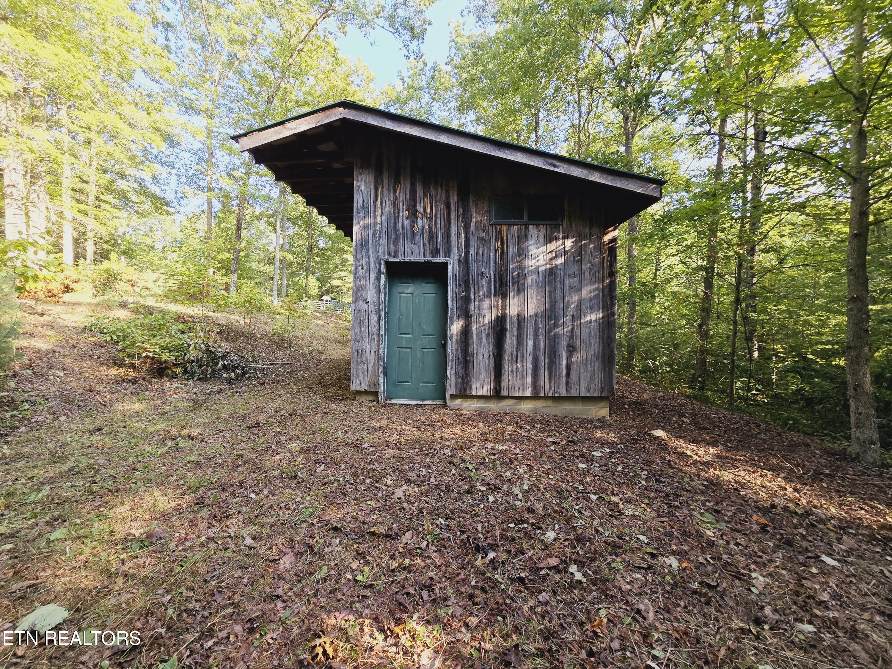 Bear Hollow Trl Road Oneida, TN 37841 - Photo 15 of 29 20240910_093253