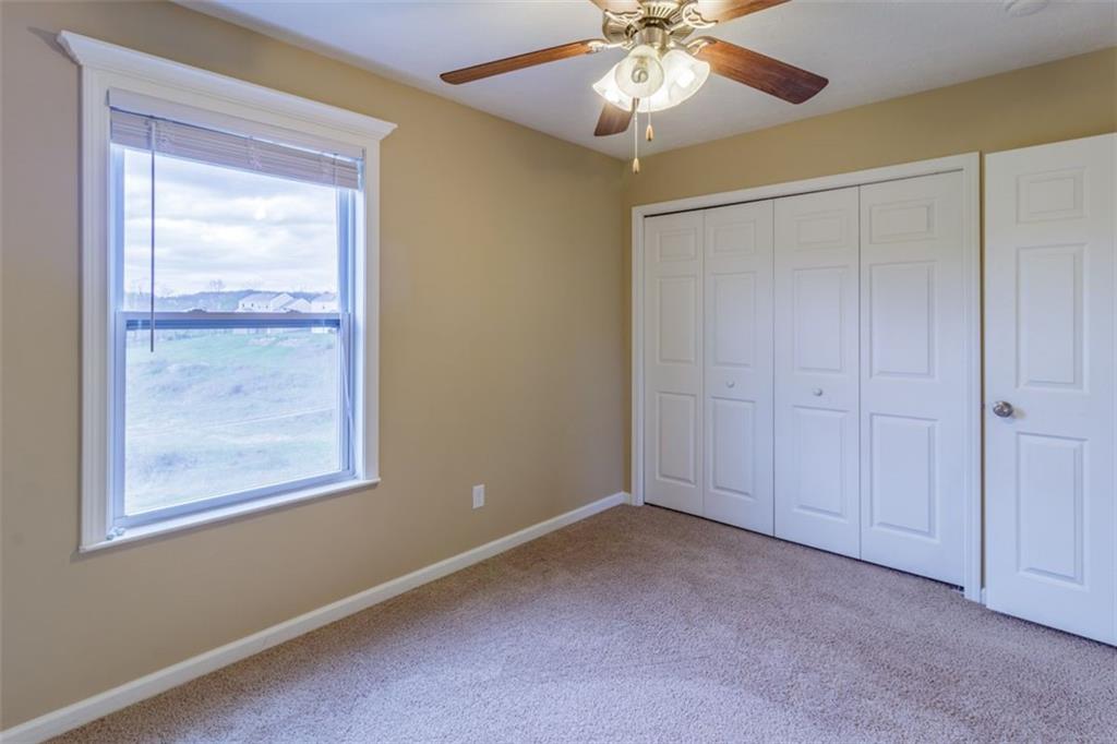205 West Country Barn Road Houston, PA 15342 - Photo 12 of 22