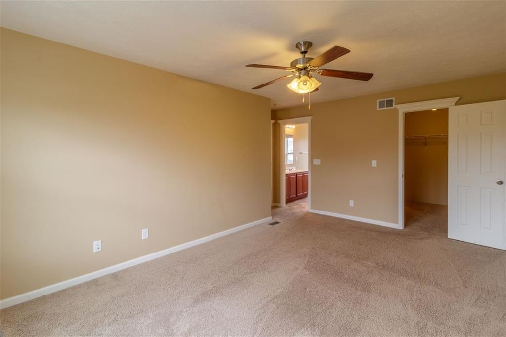 205 West Country Barn Road Houston, PA 15342 - Photo 17 of 22