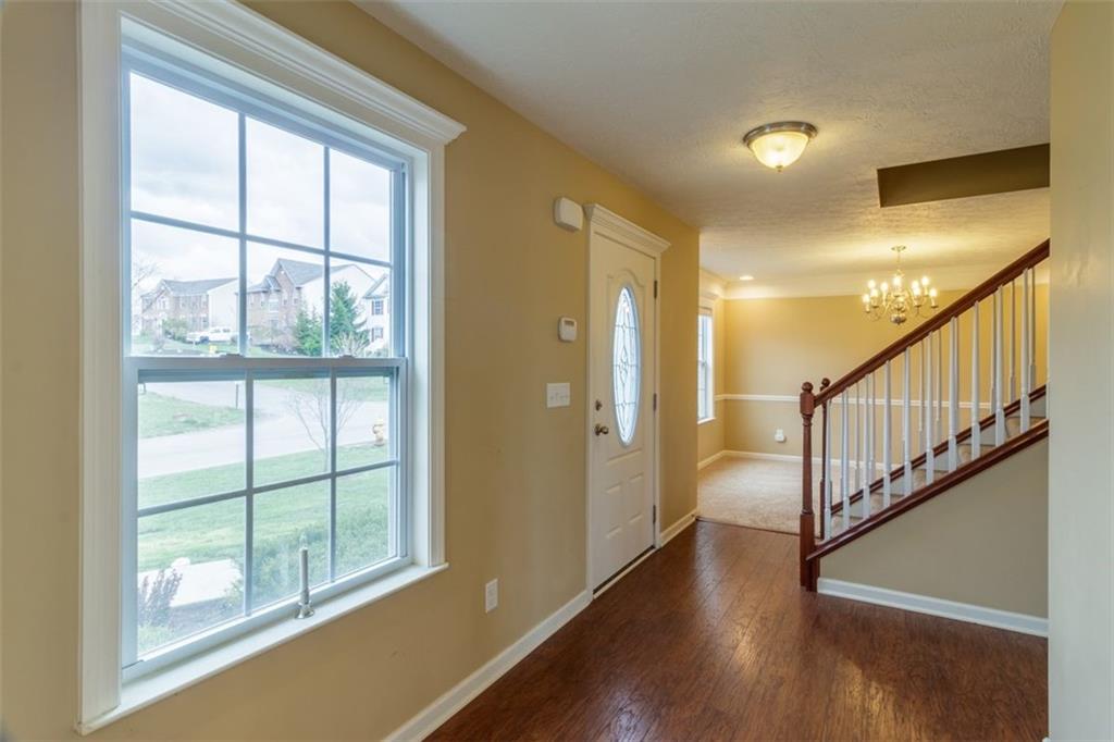 205 West Country Barn Road Houston, PA 15342 - Photo 3 of 22