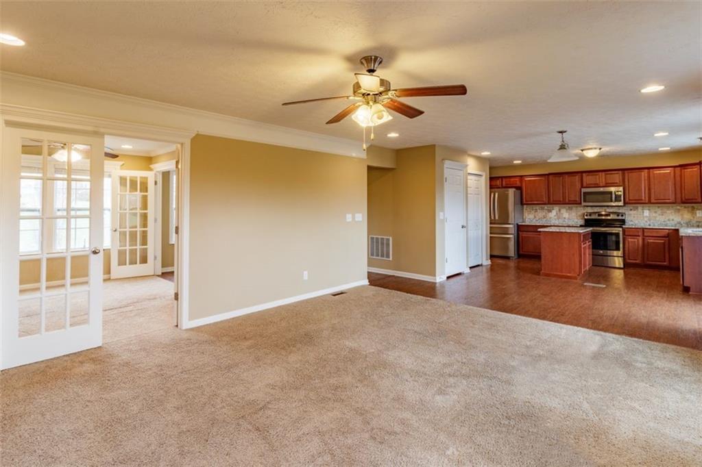 205 West Country Barn Road Houston, PA 15342 - Photo 7 of 22