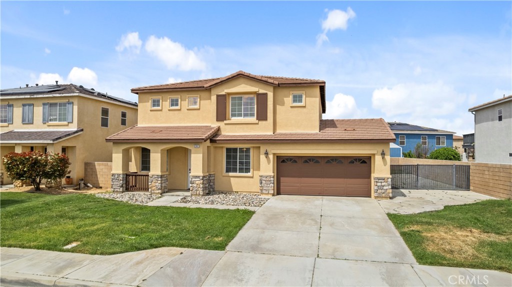 5741 Spice Street Lancaster, CA 93536 - Photo 4 of 44 Front Right