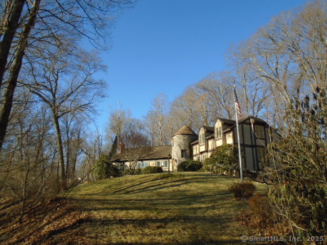 11 Timbercrest Drive Canton, CT 06019 - Photo 37 of 39 a view of a basketball court