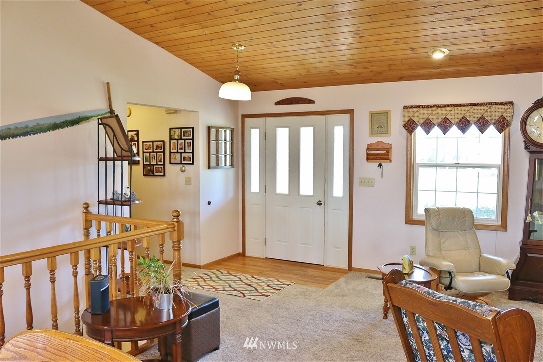 8865 Northwood Road Lynden, WA 98264 - Photo 12 of 25