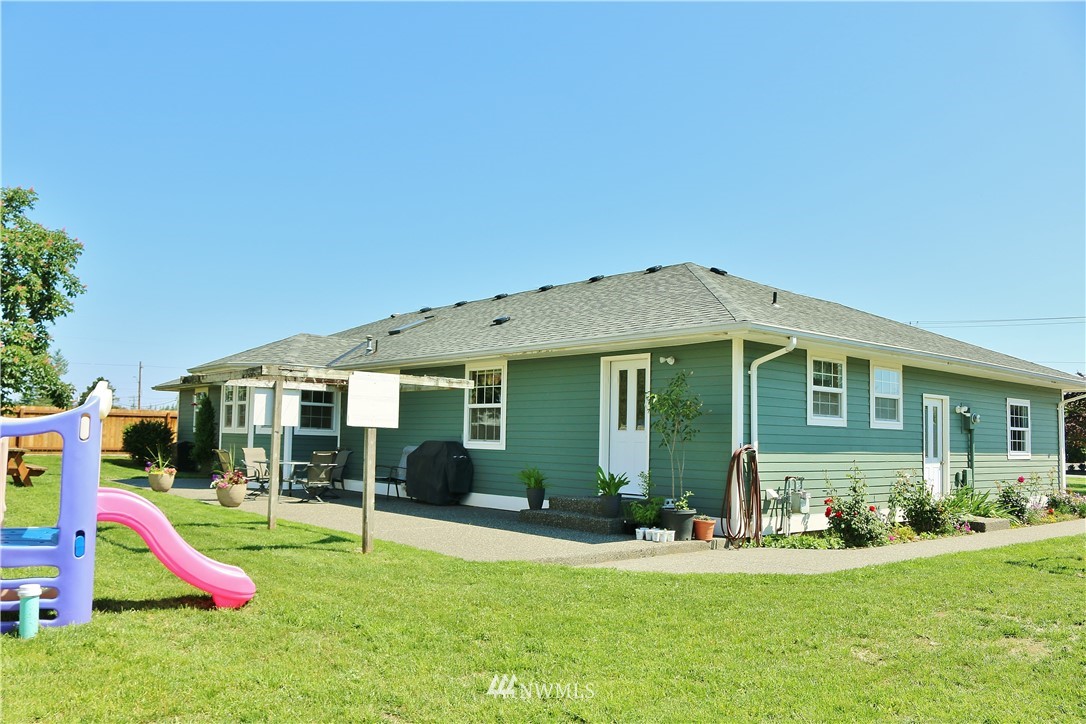 8865 Northwood Road Lynden, WA 98264 - Photo 4 of 25