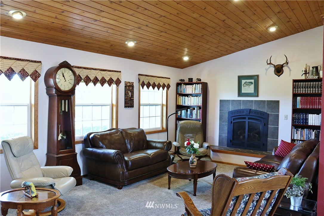 8865 Northwood Road Lynden, WA 98264 - Photo 8 of 25