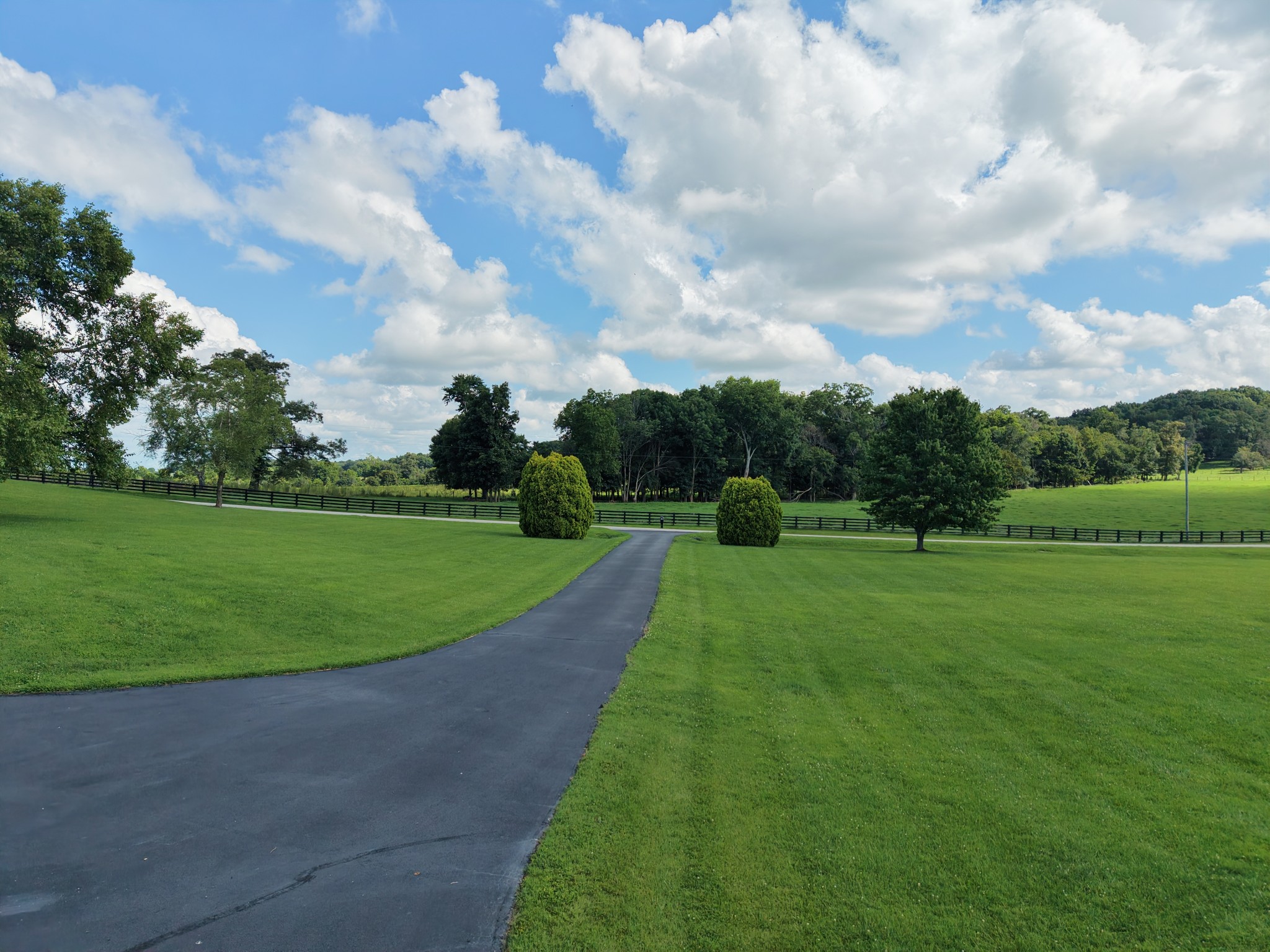 2983 Temple Hill Road Summer Shade, KY 42166 - Photo 13 of 37