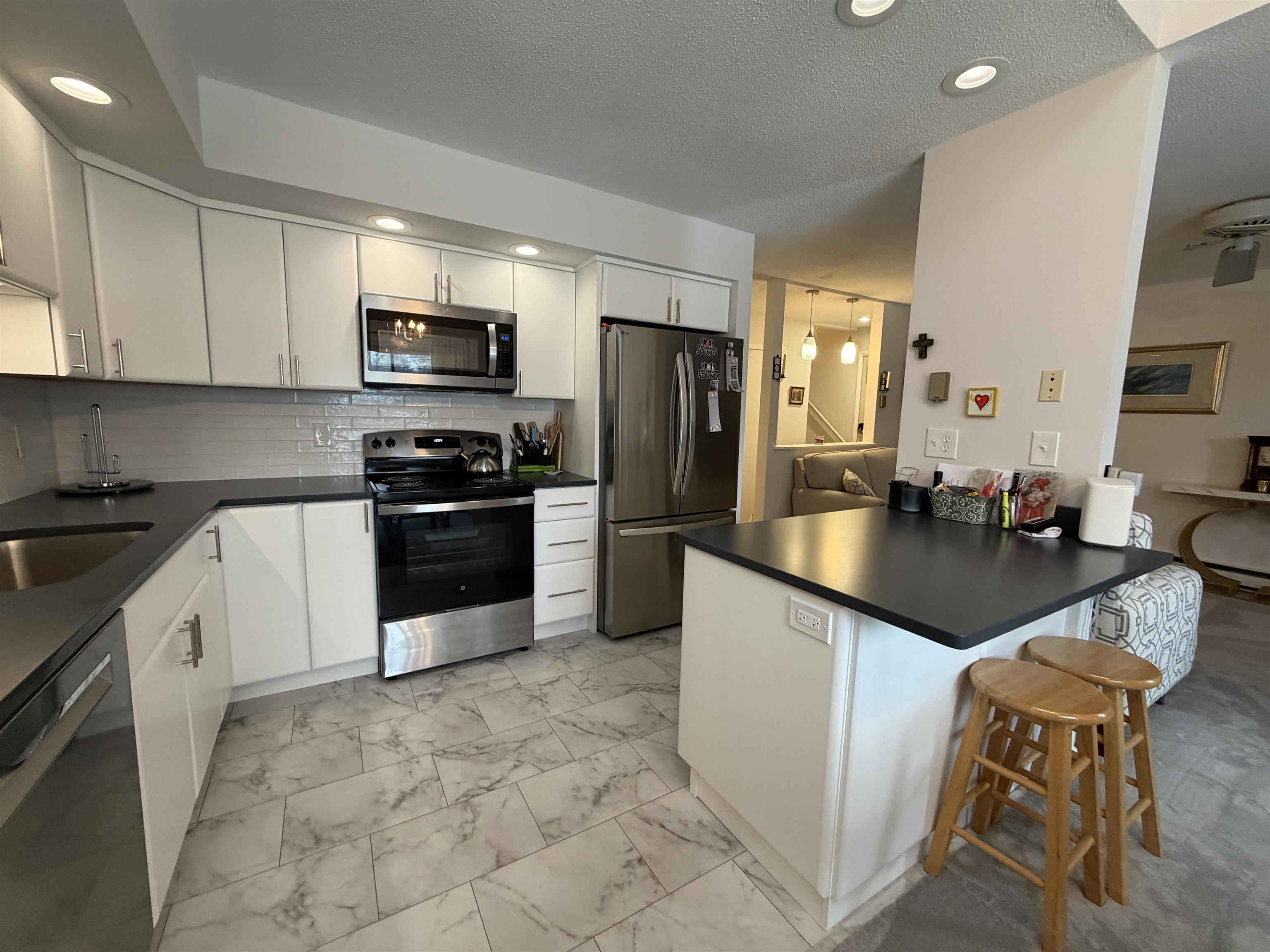 13 Barley Field Place, Unit 13 Rutland, VT 05701 - Photo 3 of 28