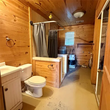 $2,600 | 4473 Highway 90, Unit A, Alleyton, TX 78935