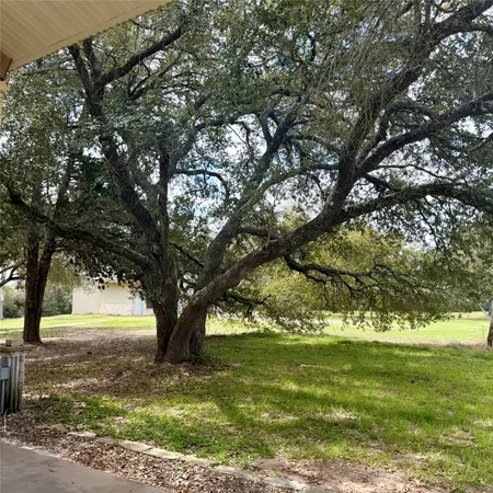 $2,600 | 4473 Highway 90, Unit A, Alleyton, TX 78935