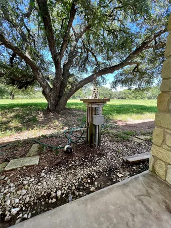 $2,600 | 4473 Highway 90, Unit A, Alleyton, TX 78935