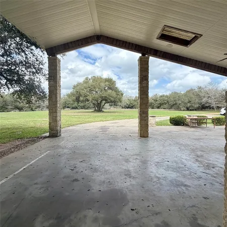 $2,600 | 4473 Highway 90, Unit A, Alleyton, TX 78935