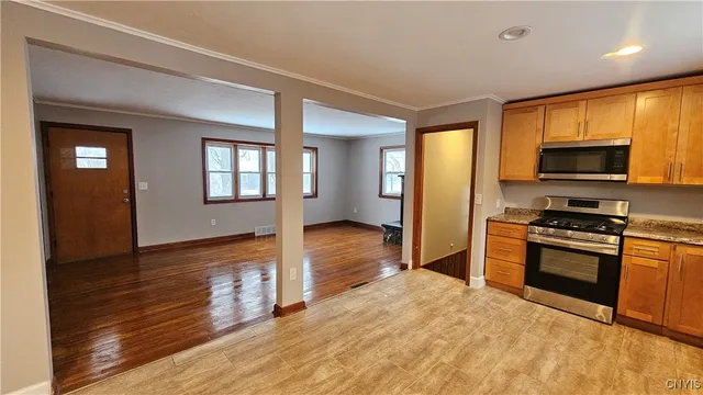 $2,400 | 56 Artillery Lane, Lysander, NY 13027