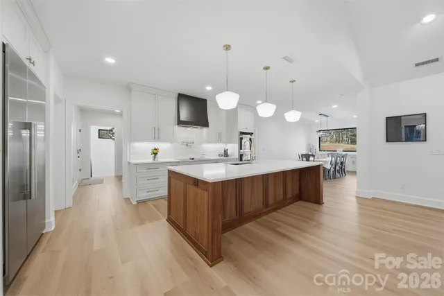 $1,199,000 | 6054 Willowbottom Road, Hickory, NC 28602