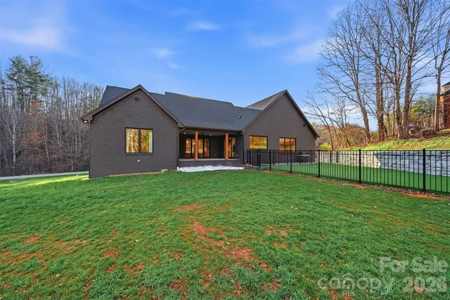 $1,199,000 | 6054 Willowbottom Road, Hickory, NC 28602