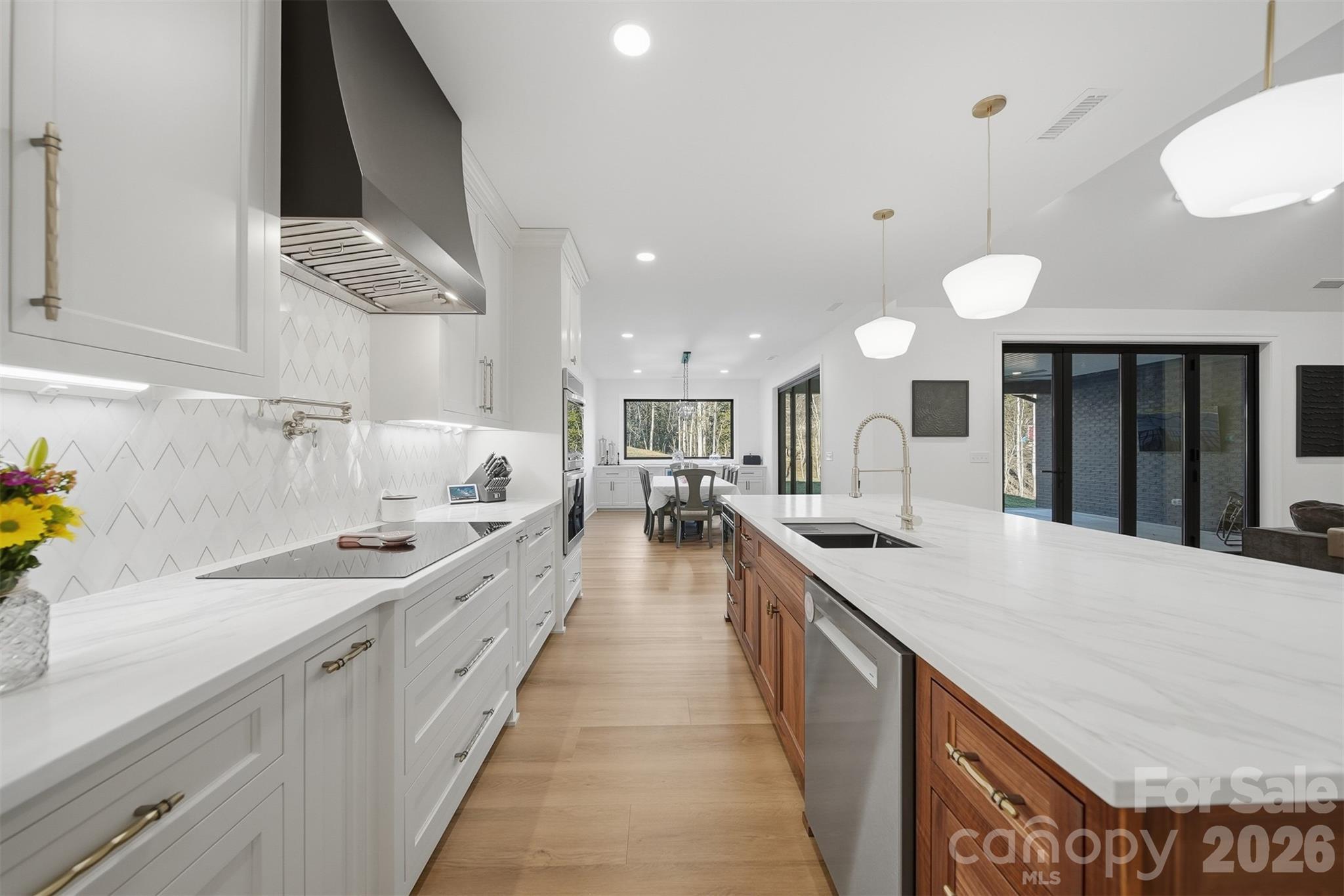 6054 Willowbottom Road Hickory, NC 28602 - Photo 6 of 48