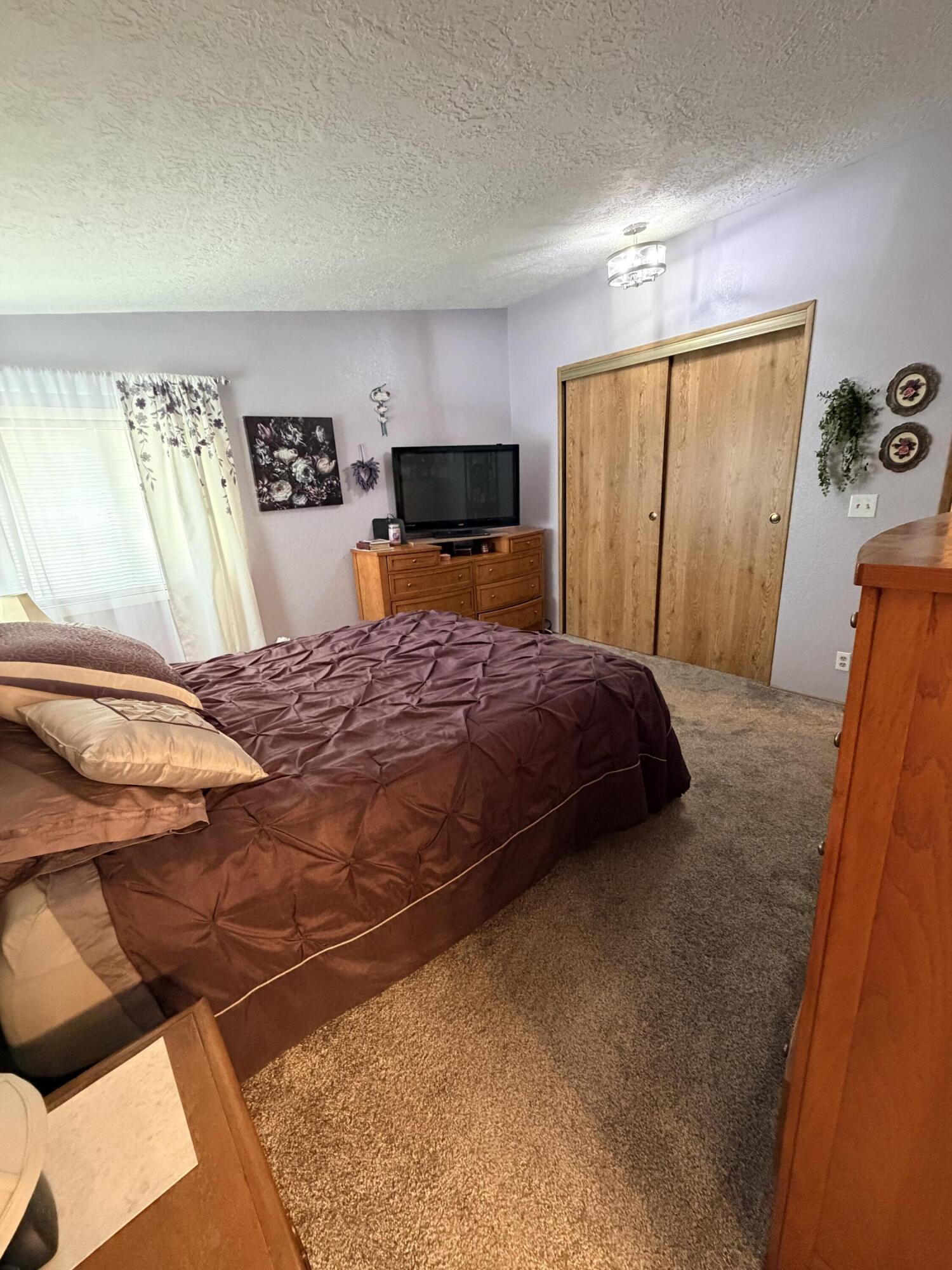 19964 Riverside Avenue, Unit SPC 92 Anderson, CA 96007 - Photo 14 of 19 IMG_0683