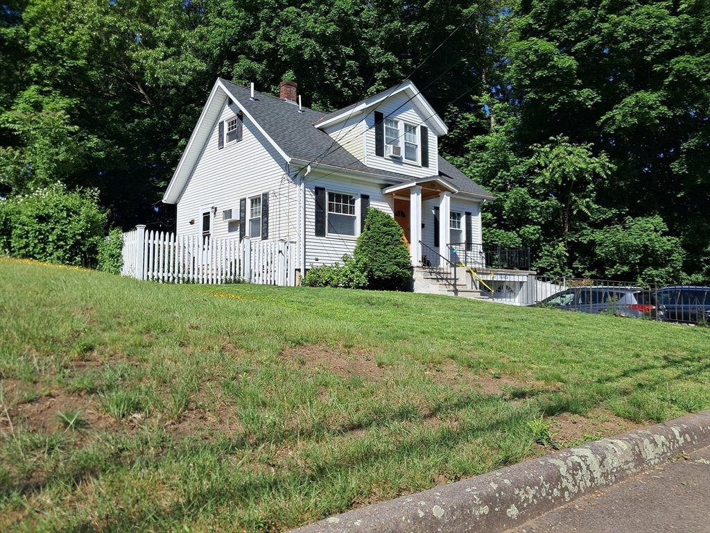 116 Parker Road Wakefield, MA 01880 - Photo 3 of 31