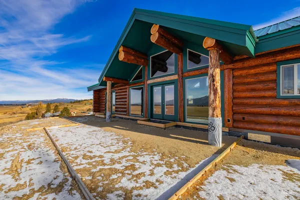 $699,000 | 12594 Takeuchi Drive, Donnelly, ID 83615