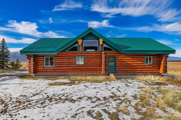 $699,000 | 12594 Takeuchi Drive, Donnelly, ID 83615