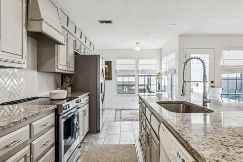 $578,000 | 3635 Bryan Street, Dallas, TX 75204