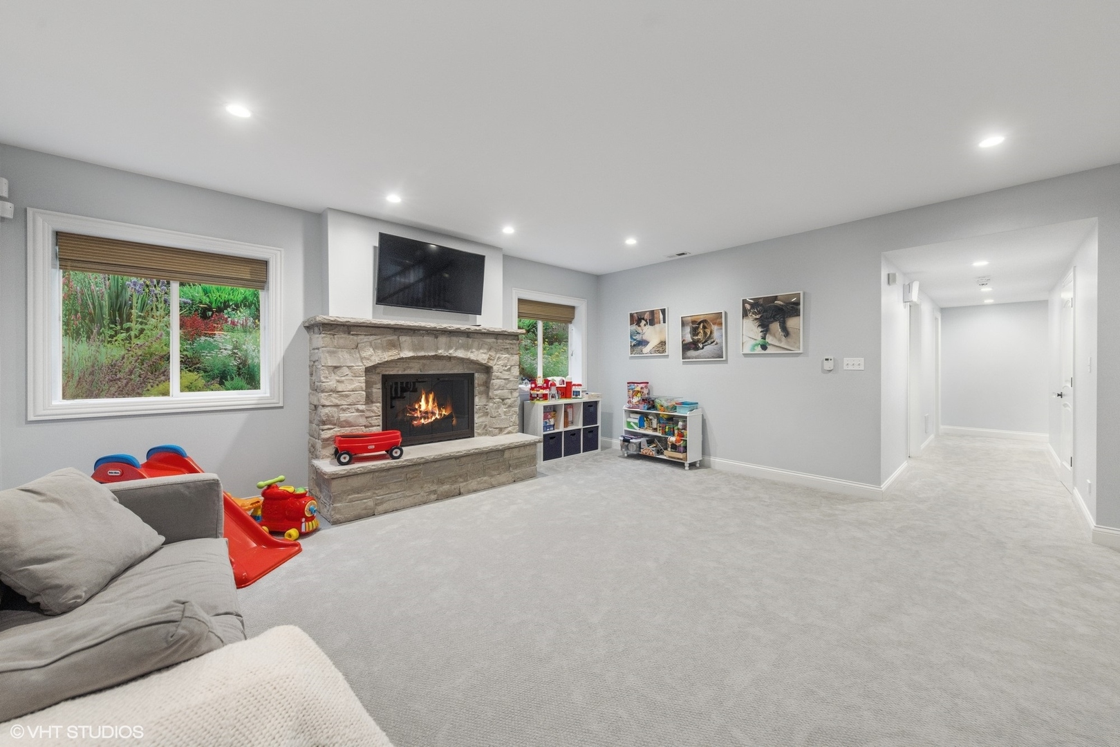 535 Walker Road Hinsdale, IL 60521 - Photo 19 of 29 a living room with furniture and a fireplace