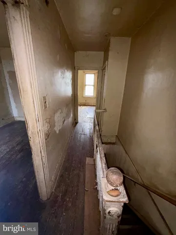 a bathroom with a sink and toilet