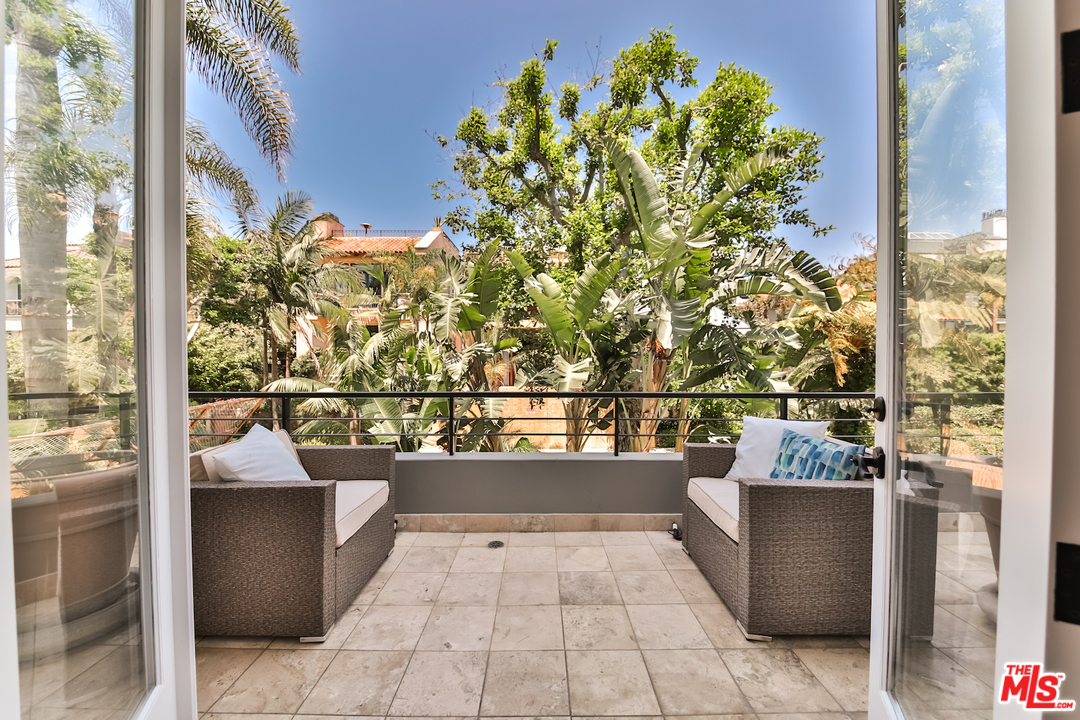 124 Reef Mall Marina del Rey, CA 90292 - Photo 23 of 44