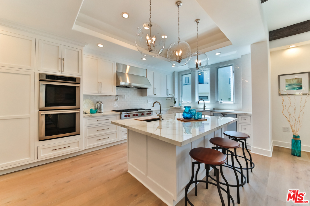 124 Reef Mall Marina del Rey, CA 90292 - Photo 9 of 44