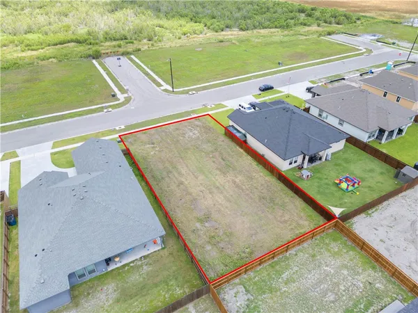 a view of a tennis court