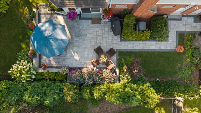 $875,000 | 1943 Sunnyside Circle, Northbrook, IL 60062