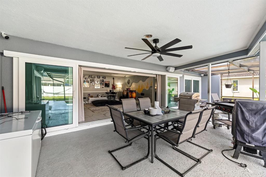 2850 Landover Drive Clearwater, FL 33761 - Photo 25 of 33 a work room with furniture and a large window
